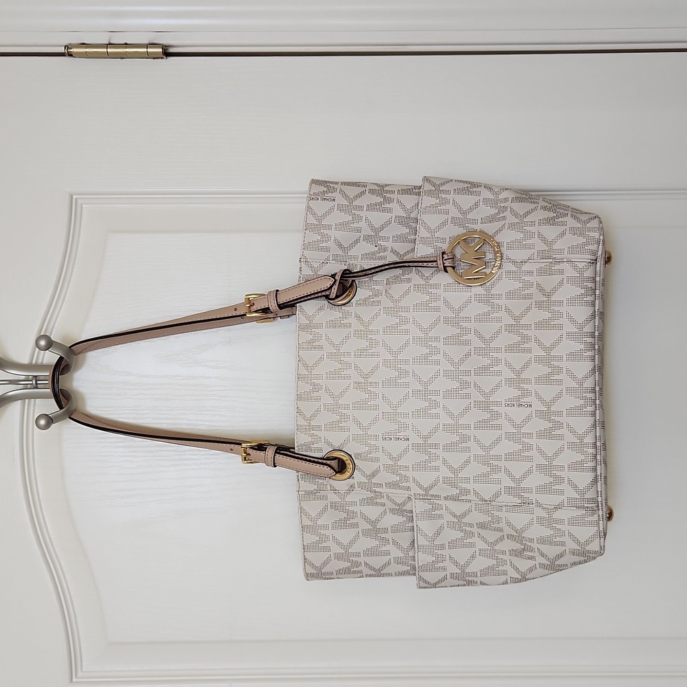 Michael Kors The Michael Jet Set East/West Tote